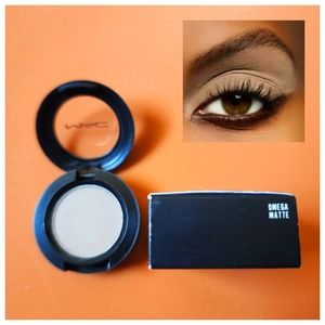 Mac Eyeshadow Omega